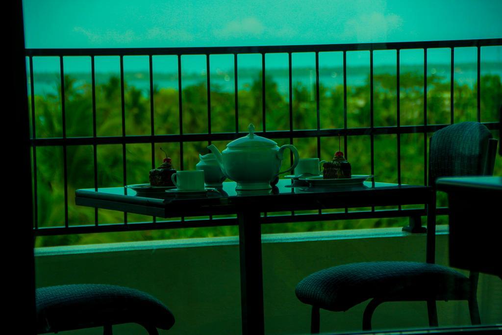 Sasha Transit Hotel Katunayake Exterior photo